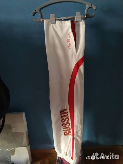 Спортивный костюм