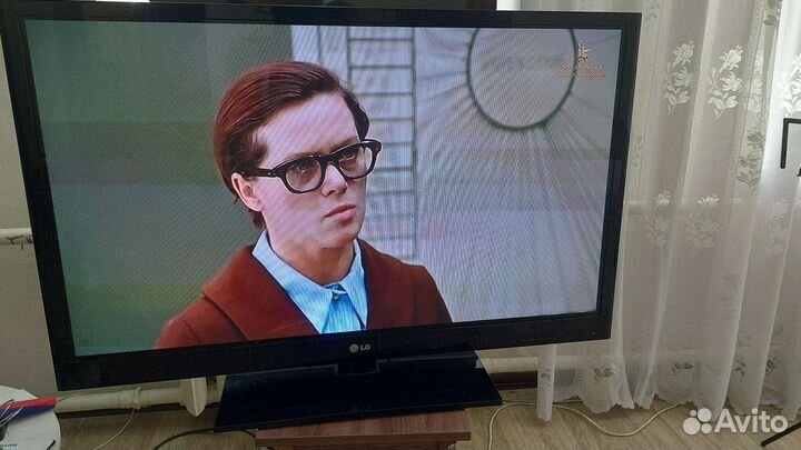 Телевизор LG 42 дюйма