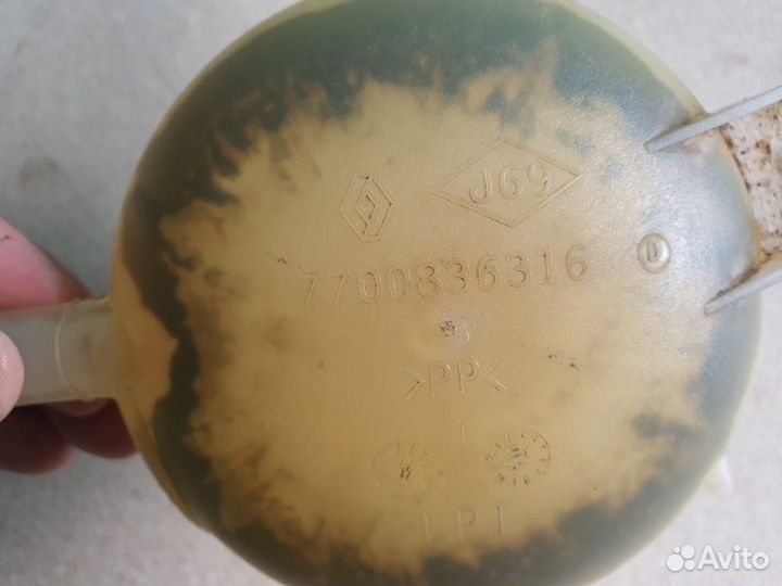 Бачок расширительный Рено Симбол 2004