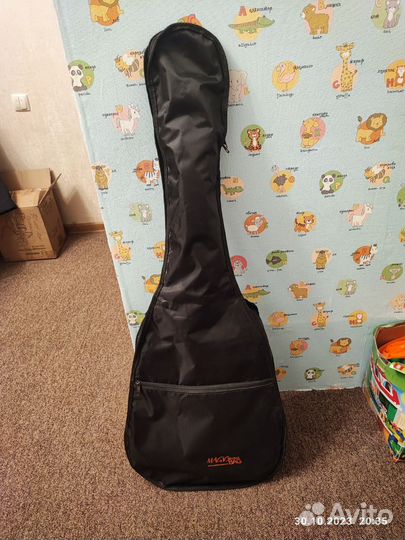 Гитара Valencia CG180