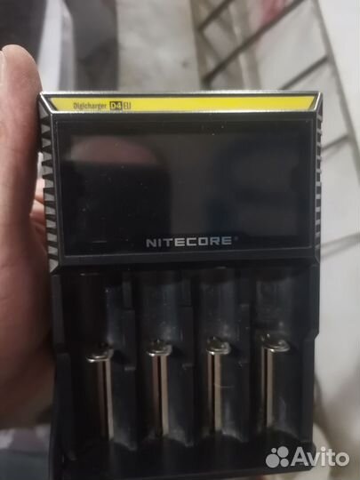 Зарядное устройство Nitecore d4eu