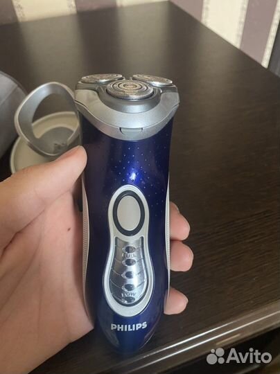 Электробритва с тримерром