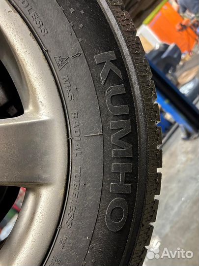 Kumho WinterCraft SUV Ice WS51 225/65 R17 106T