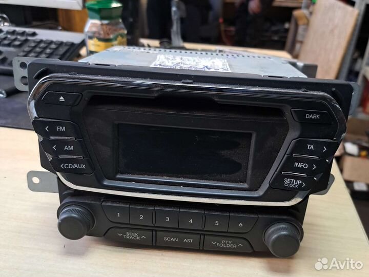 Штатная магнитола на Kia rio 3