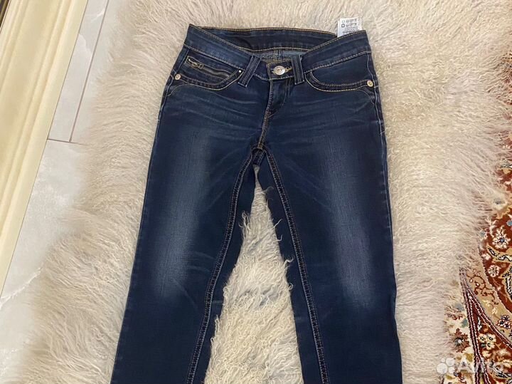 Джинсы levis xs
