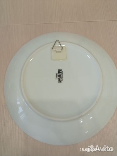 Тарелка декоративная фарфор