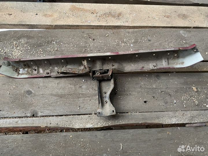 Суппорт телевизора Соренто 1 Kia Sorento