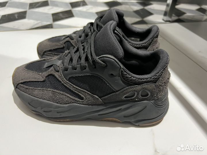 Adidas Yeezy 700, оригинал (uk5, us5,5, 38)