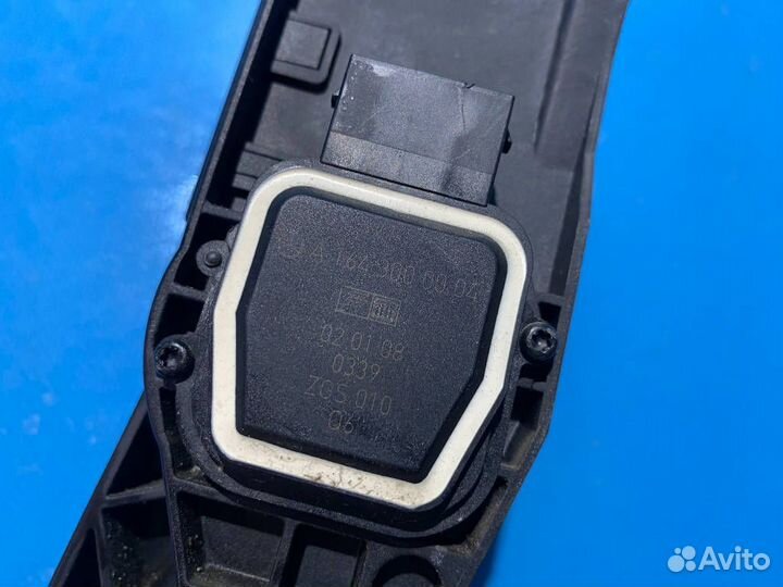 Педаль газа Mercedes GL164 X164