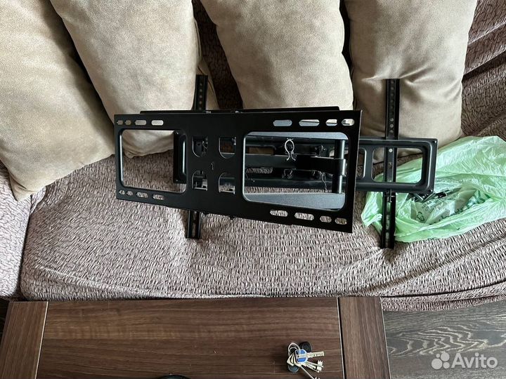 Кронштейн для телевизора Ultramounts UM873