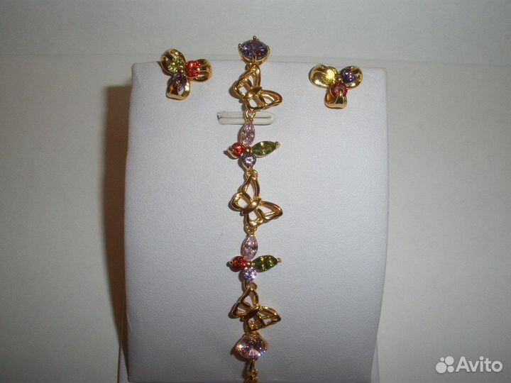 Наборы позолоченные-браслет и серьги,кольца