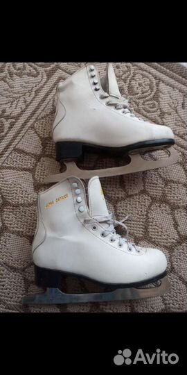 Коньки фигурные женские 37- 38 размер