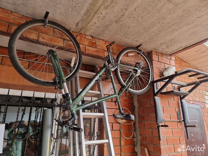 Велосипедное крепление к потолку и к стене