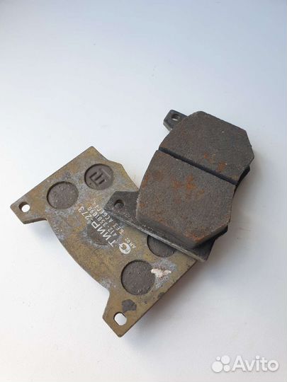 Колодки дискового тормоза передние на М-412, Волга