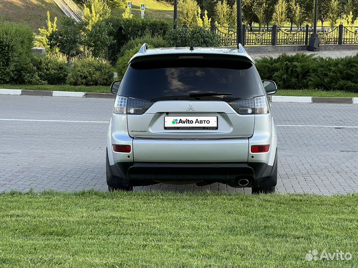 Mitsubishi Outlander 2.4 МТ, 2008, 260 000 км