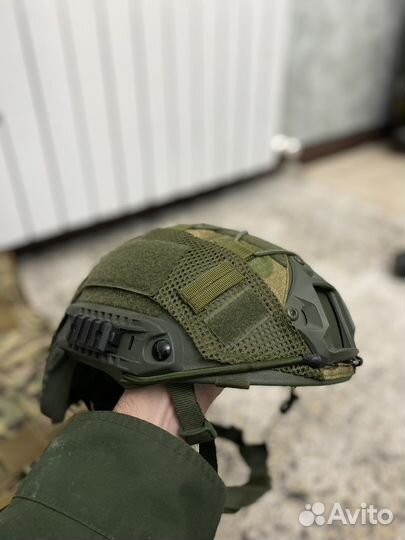 Плитник и тактический шлем