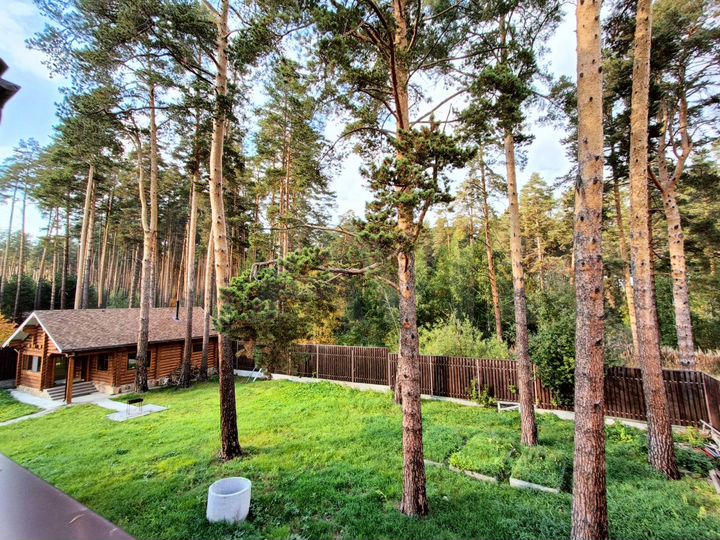 Дом 300 м² на участке 20 сот.