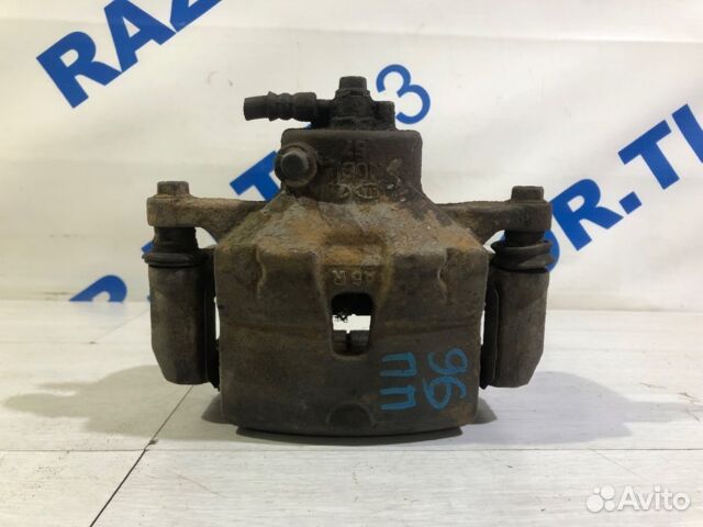 Суппорт передний правый KIA ceed JD 1.4 мт универс