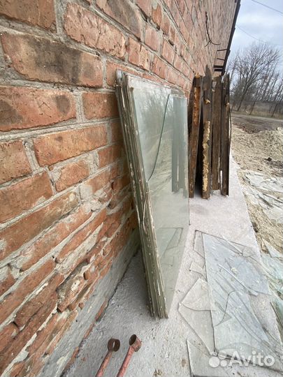 Деревянные окна бу, стёкла