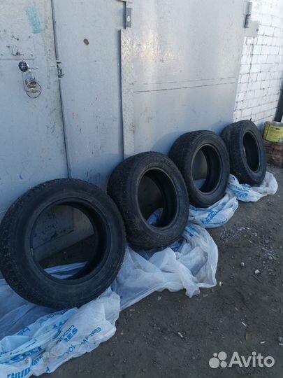 Dunlop SP Winter Ice 01 225/65 R17 102T