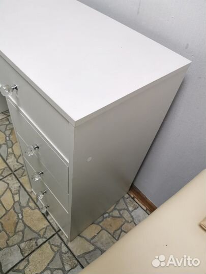 Гримерный стол