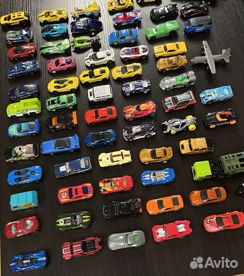 Машинки hotwheels