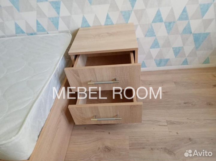Тумба прикроватная