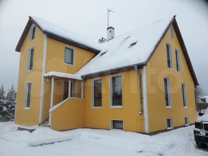 Коттедж 360 м² на участке 30 сот.