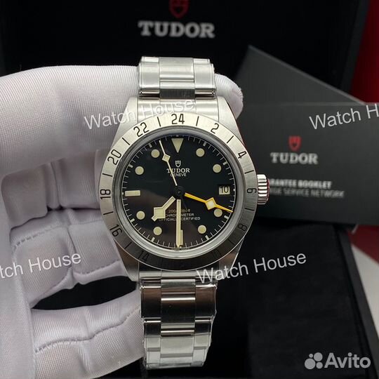 Мужские часы Tudor Heritage Black Bay Pro GMT 39mm