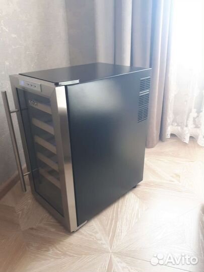 Холодильник минибар