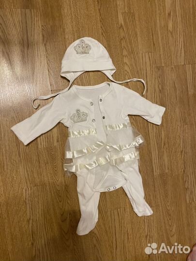 Комплект на выписку для девочки