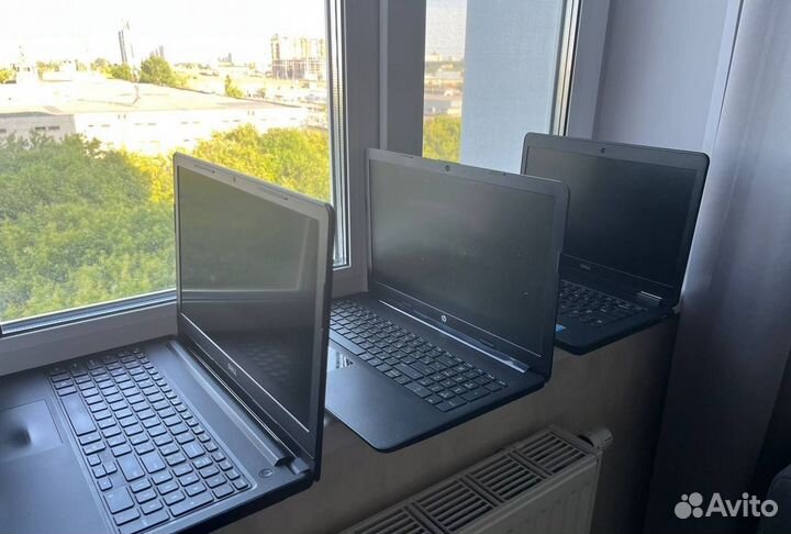 Ноутбуки с витрин и закрытых офисов
