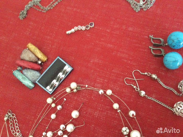 Украшения для женщин