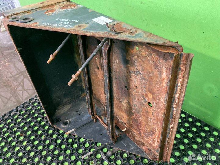 Ящик АКБ KAMAZ 5490-S5