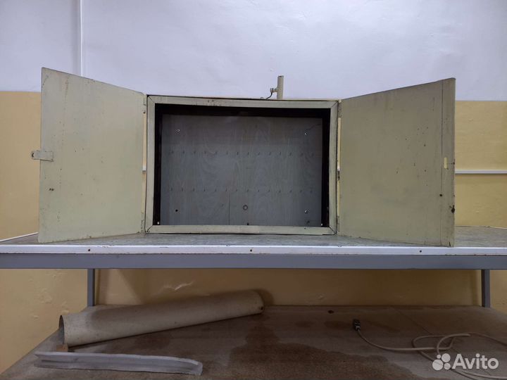 Сейф ключница настенный бу