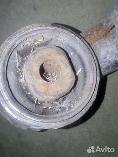 Рычаг подвески передний Land Rover Discovery 3