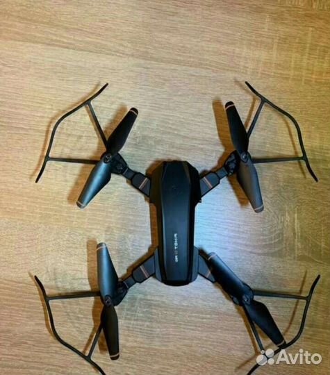 Квадрокоптер дрон с камерой новый