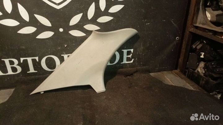 Накладка задней левой стойки Chevrolet Aveo Т-250