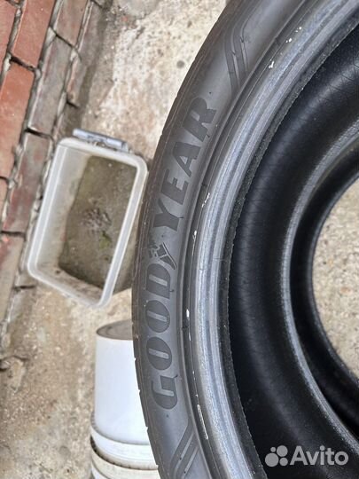 Goodyear Eagle F1 Asymmetric 3 275/40 R22 22B