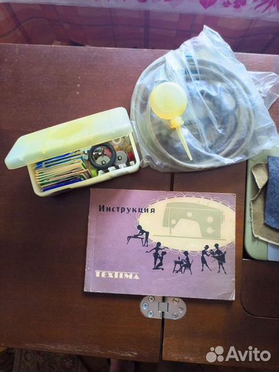 Швейная машинка ножная veritas 8014/35