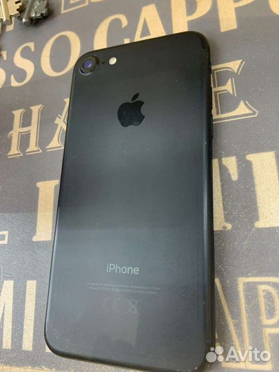 Телефон iPhone 7 128gb