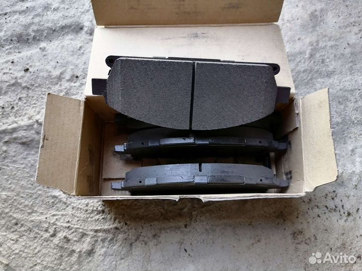 Тормозные колодки на Honda elysion