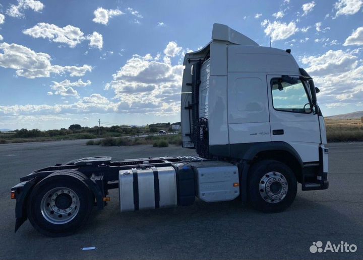 Pазбираем грузовик Volvo FM с 2013