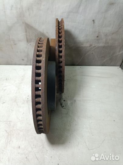 Диск тормозной передний Toyota RAV4 40