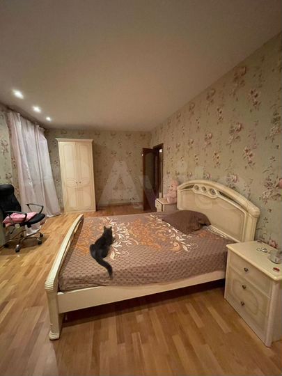 Комната 27 м² в 4-к., 2/3 эт.