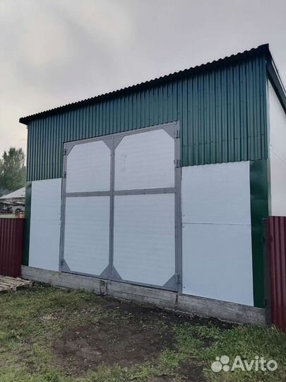 Бригада строителей