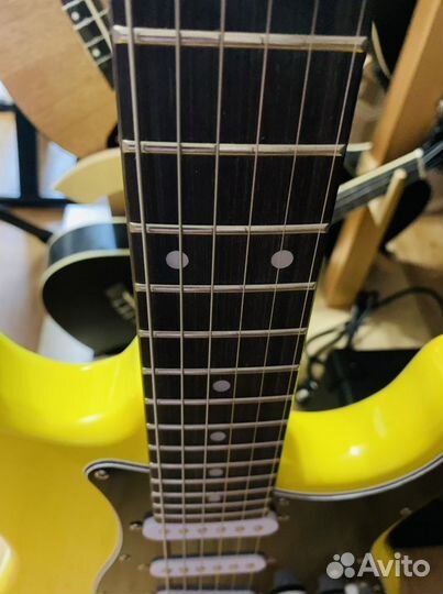 Электрогитара + Комбоусилитель (комплект)