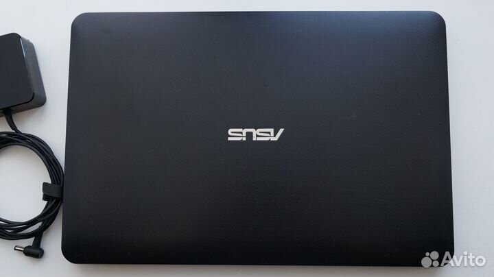 Ноутбук asus X554l