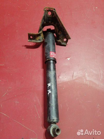 Амортизатор задний правый Mazda 6 GG L3C1 2004