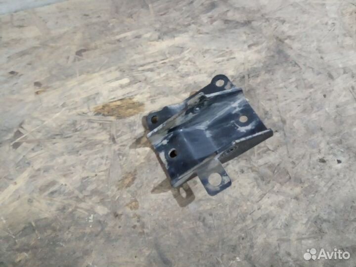 Кронштейн опоры двигателя Kia Rio 4 2018